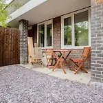 Modern Central 1BD Flat in Clerkenwell - sleeps 4!