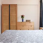 Pass The Keys Spacious Kennington Apartment, 4 Mins From Station