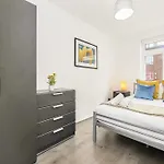 Finsbury Park Station Apartment!