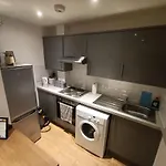 Lovely 1 Bedroom Apartment In London