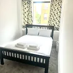 Small One Bedroom Flat Near Covent Garden