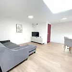 Prime Woolwich 2 Bed Gem
