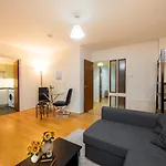 Amazing 2Bed In Canary Wharf