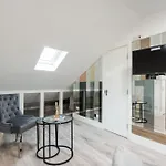 Spacious And Modern Studio In London G