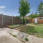 A Luxurious 3 Bed-Terrance House