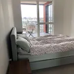 Entire Home/Flat. City View. Location. Transport.