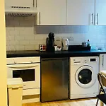 London Apartment
