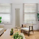 Hidden Gem In Central Location - Beautiful 2 Bed