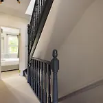 The Stratford Villa - Dnu