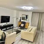 Entire 1 Bedroom Flat At Kensington Gardens Close To Hyde Park, Paddington St
