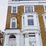 Artist Home In Notting Hill London