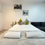 Harrow Road Beautiful Family Apartment