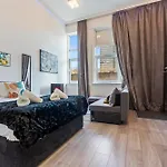Monopoly Suite- Luxurious- High Tech And Spacious Property In Battersea