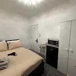 London Bridge Room
