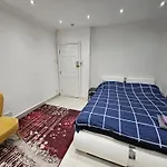 Private Room Direct Travel Heathrow & Central Ldn