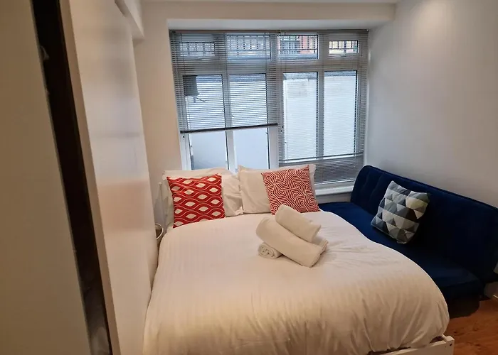 Lovely 1-Bed Apartment In London