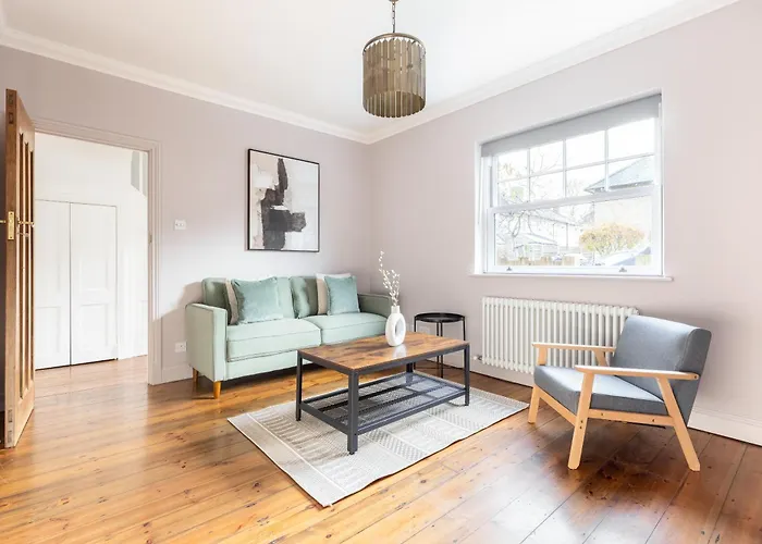 The Putney Villa