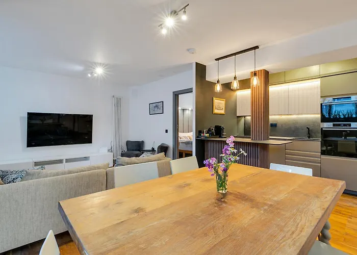 Chic Apartment Near Tower Bridge