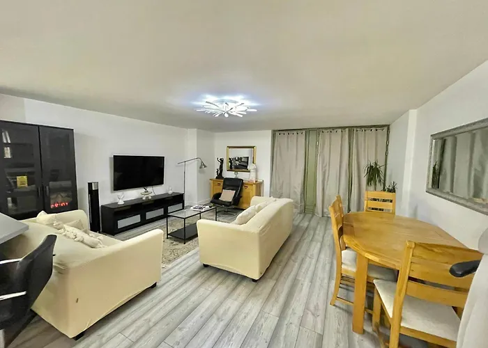 Entire 1 Bedroom Flat At Kensington Gardens Close To Hyde Park, Paddington St