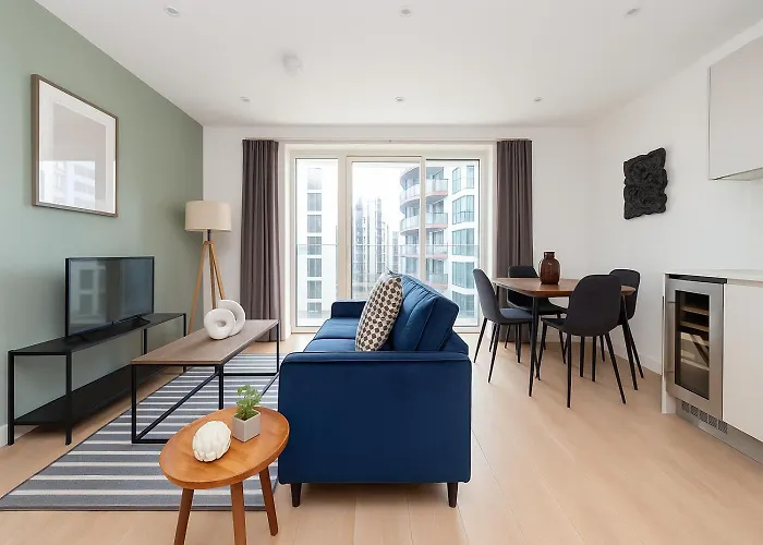 Bright & Modern Flat With Great Transport In Woolwich