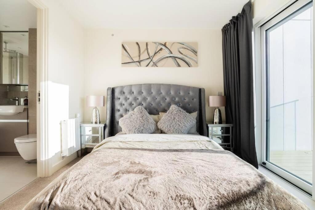 Luxury River Side Penthouse Lejlighed