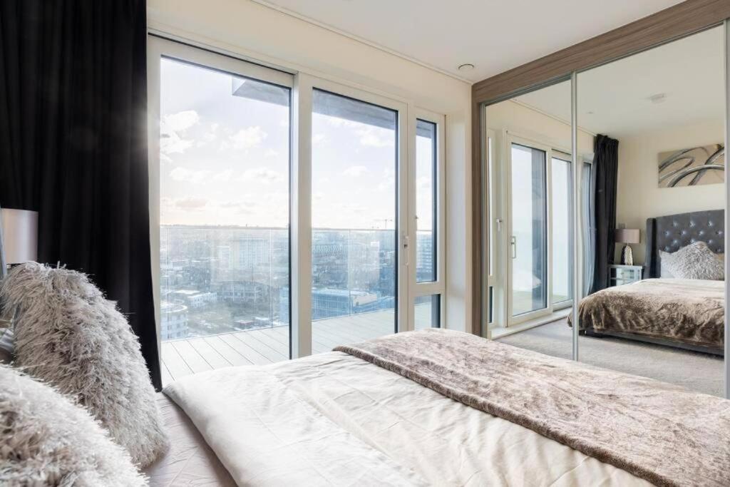 Luxury River Side Penthouse Lejlighed London