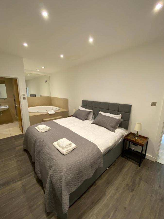 Lejlighedshotel Kings Road With En-suite Bath *