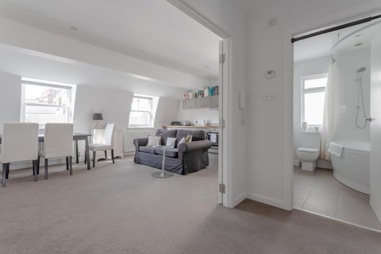 Apartment Bright & Airy 1 Bedroom In *