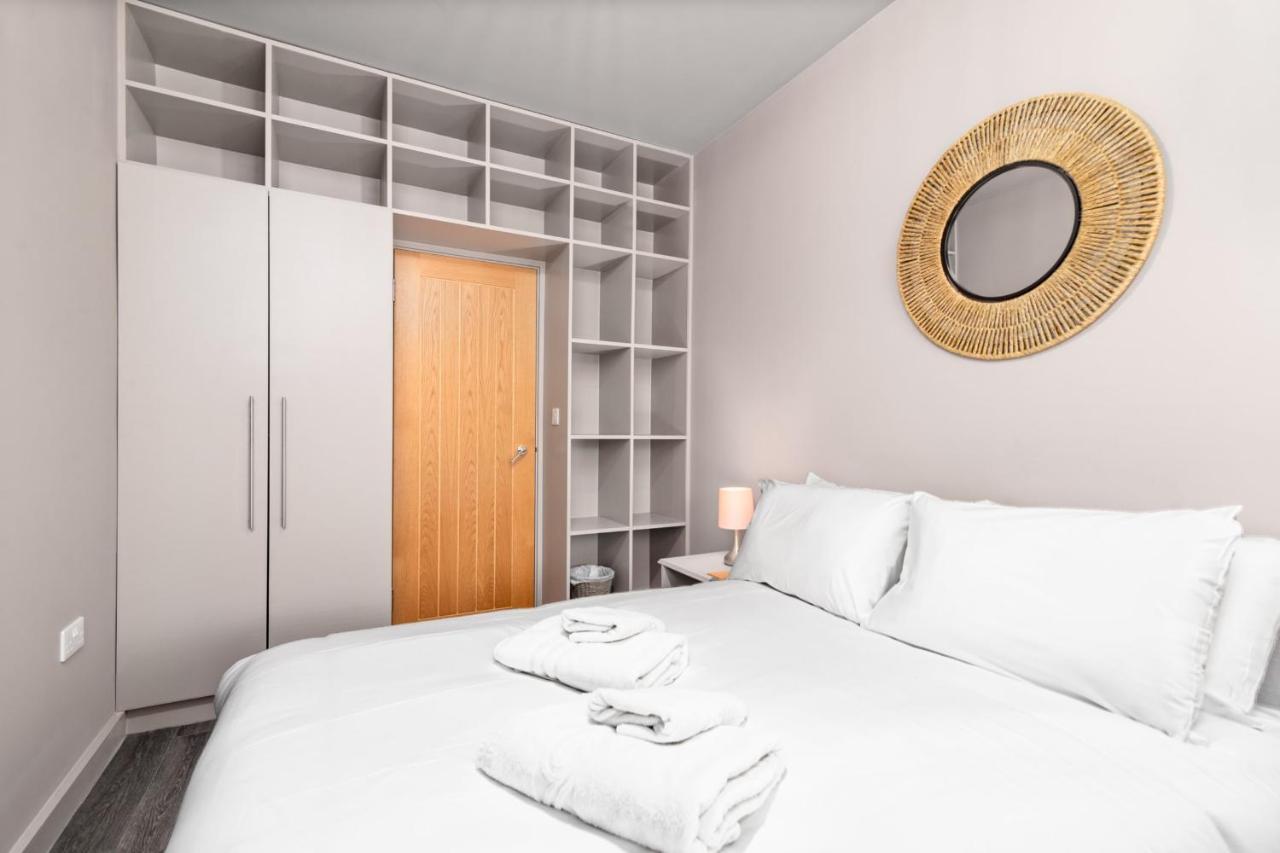 Lovely 2-bed - Hosted By Guestready Ferienhaus *