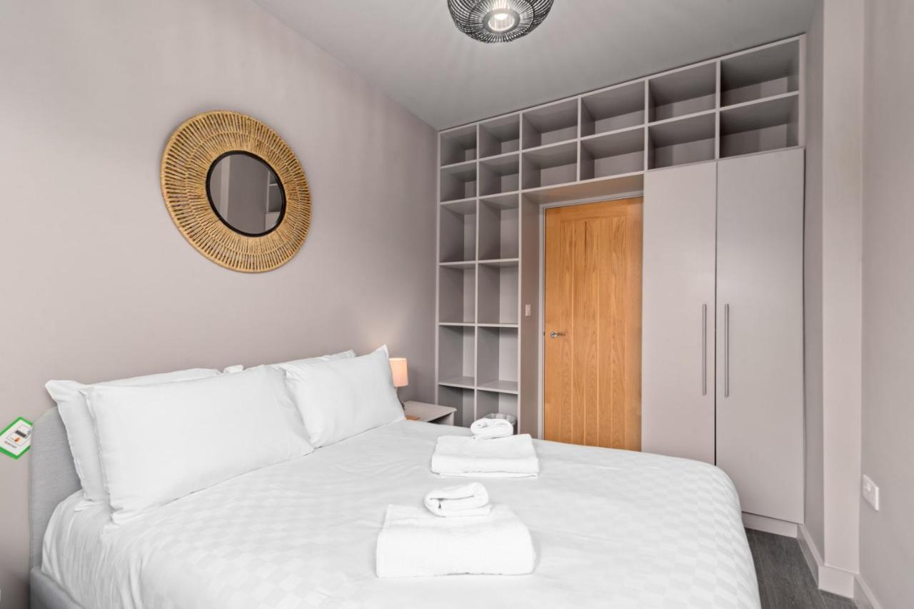 Lovely 2-bed - Hosted By Guestready Ferienhaus London