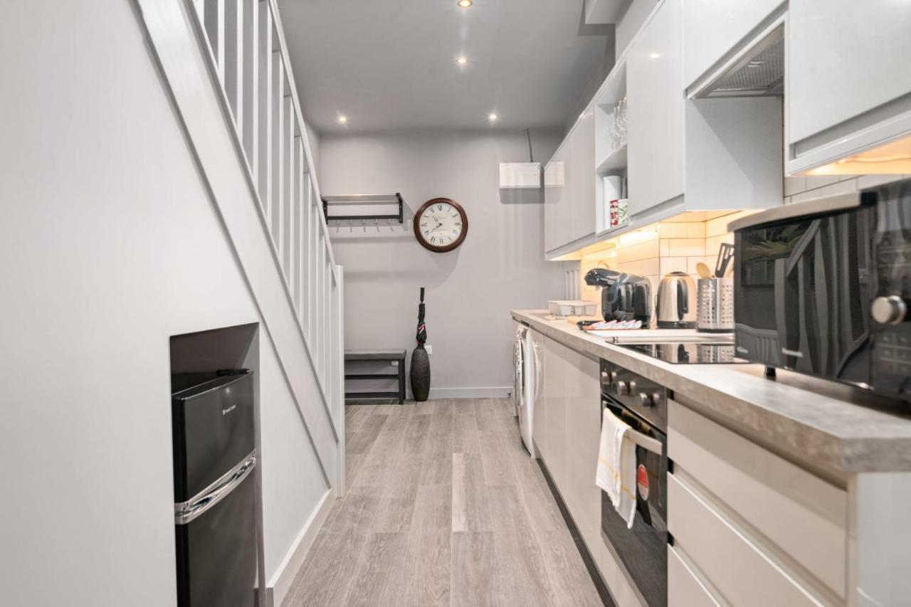 Lovely 2-bed - Hosted By Guestready Ferienhaus *