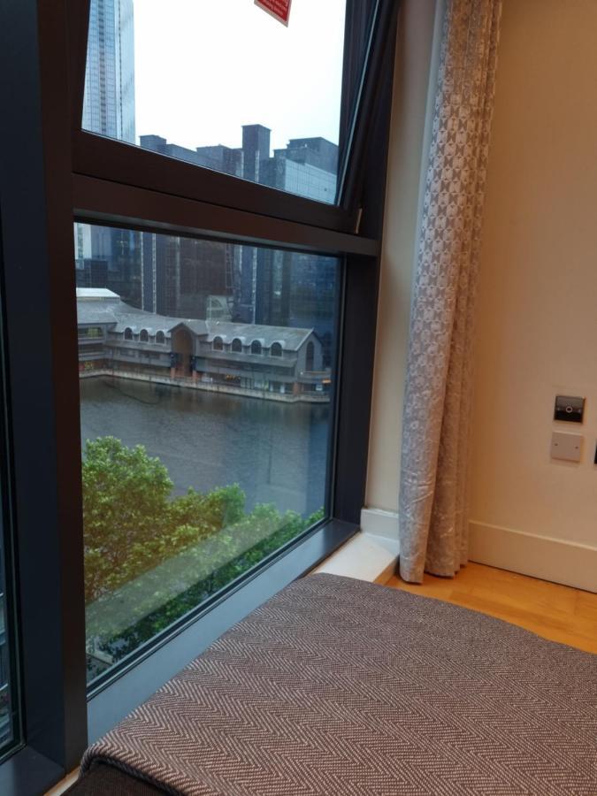 Apartment Luxury Waterside Canary Wharf *