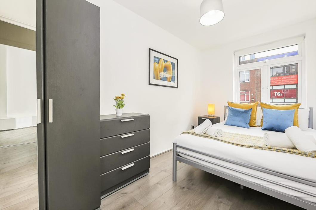 Apartment Finsbury Park Station Apartment! London