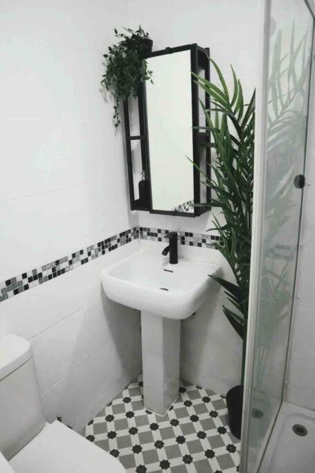 Appartement Large 1 Bed Serviced Apartment In The Town Centre