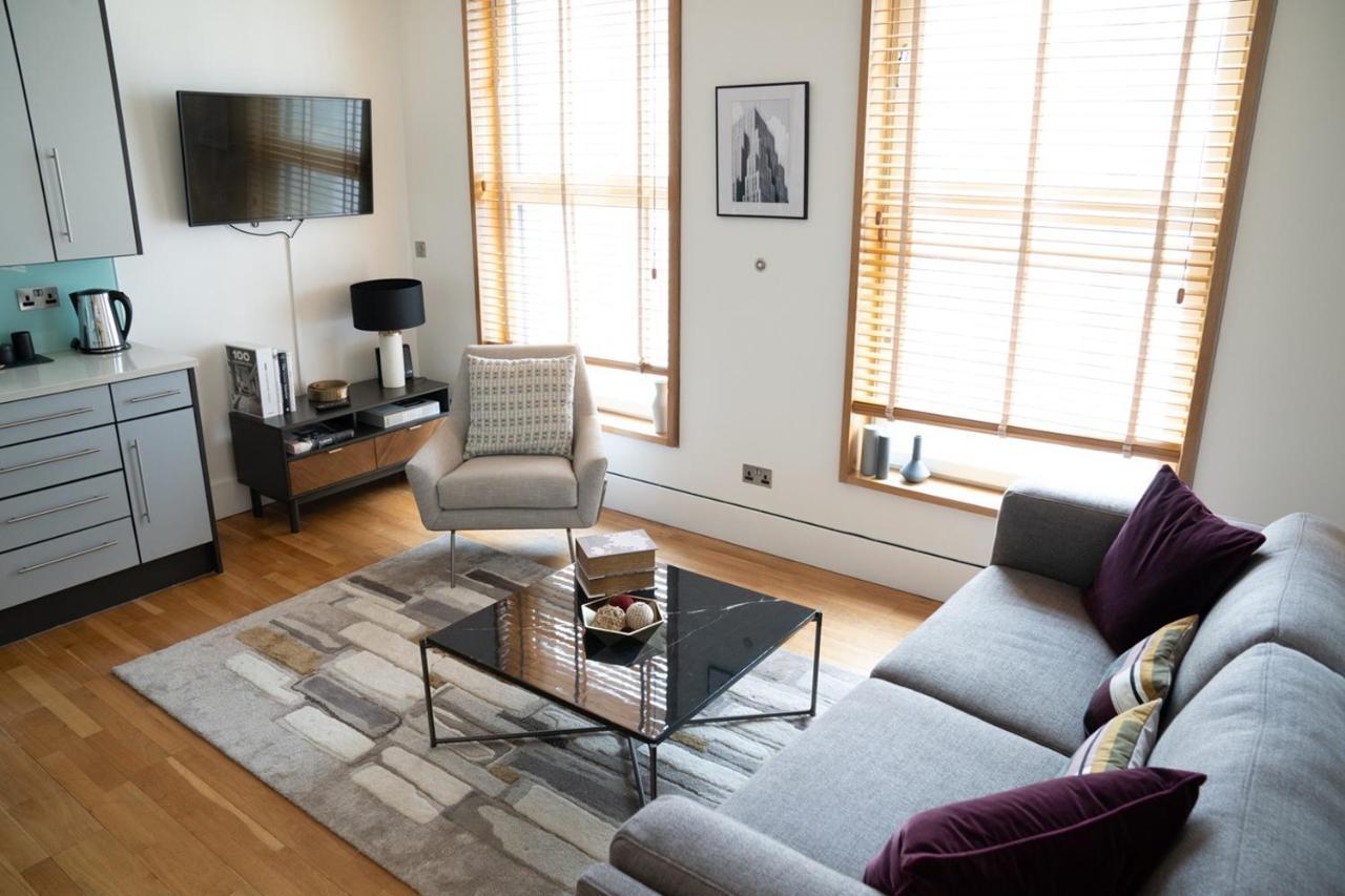 Piccadilly Circus Luxury Studio * London
