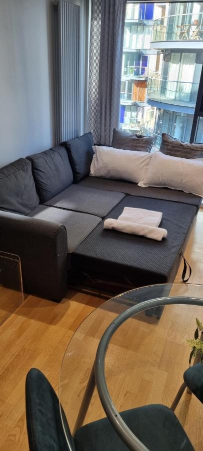 Luxury Waterside Canary Wharf * London