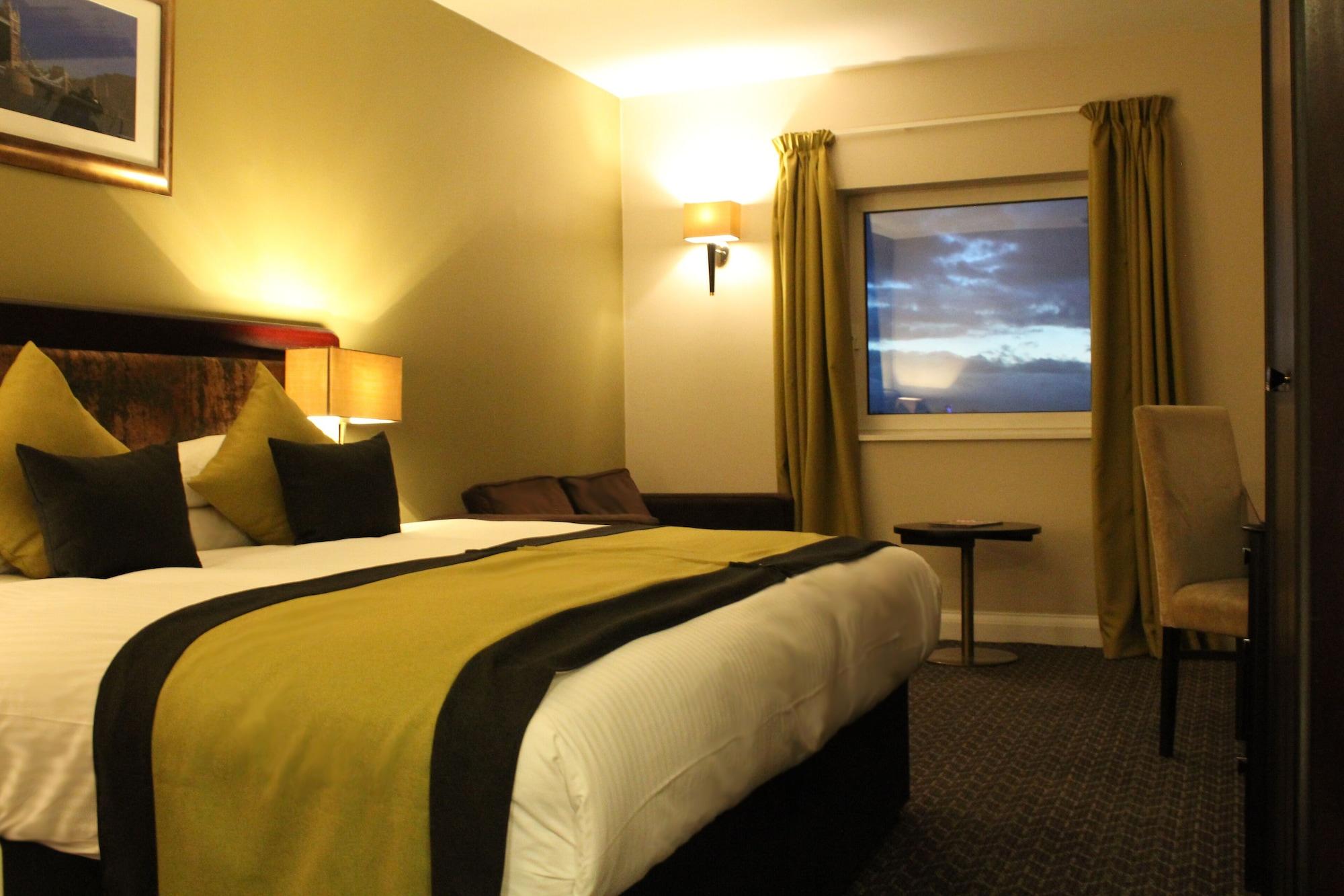 Hotel Stamford Bridge 4*