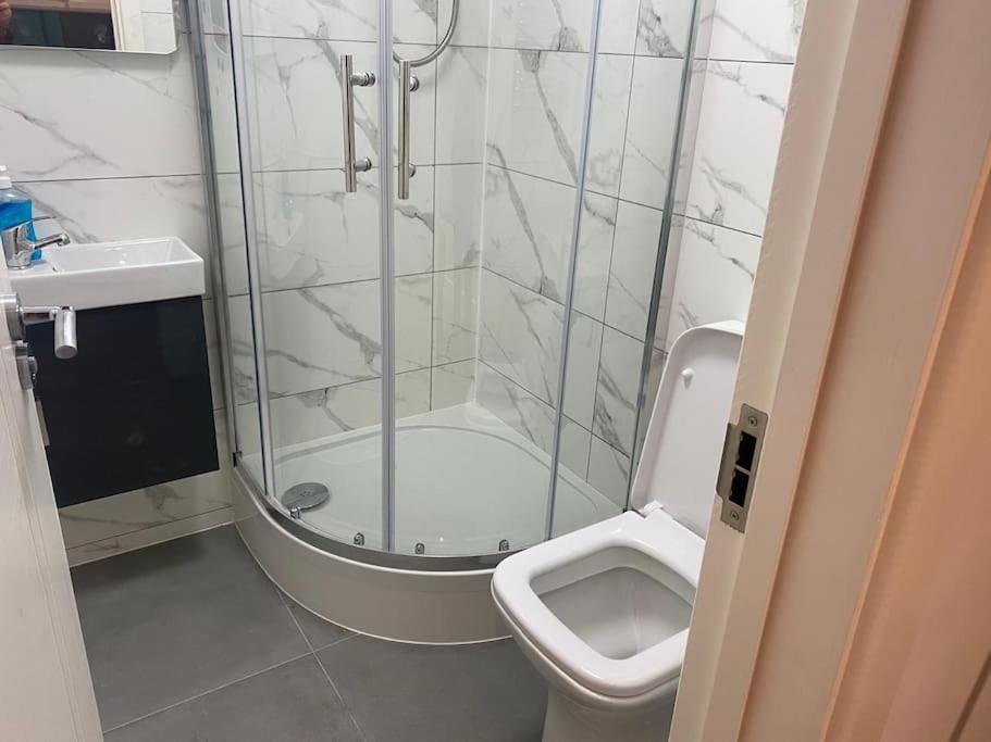 Lägenhet Private Garden 1bed Studio Apart Battersea Perfect For Coupled Or Solo Travellers Pet Friendly Free Netflix & Wifi *