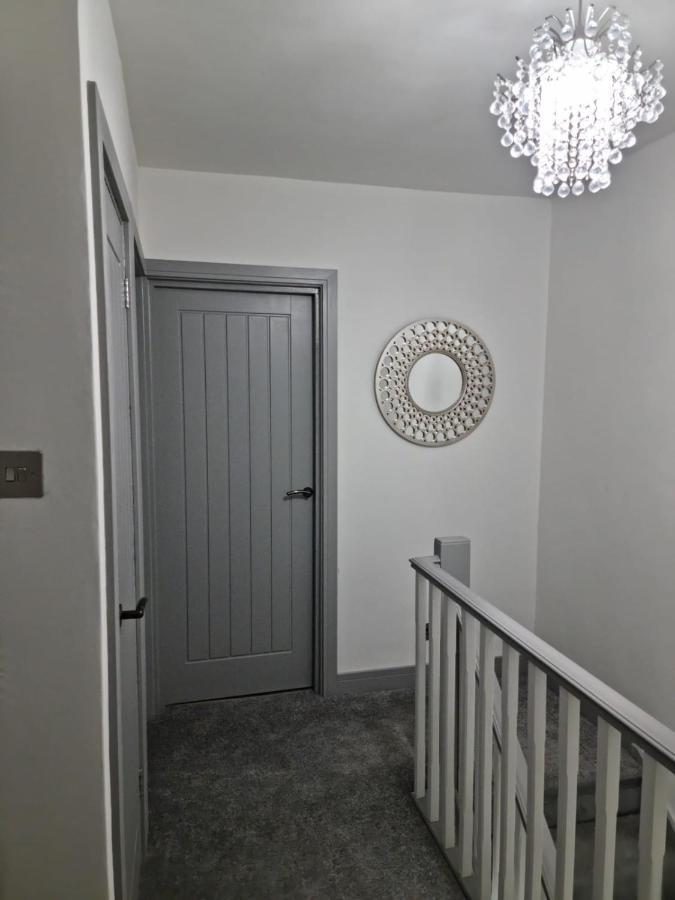 Apartment Remarkable 3-bed In London