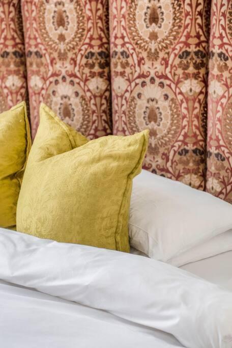 The Artists Hideaway-2 Bed Mezzanine In Paddington Semesterbostad London