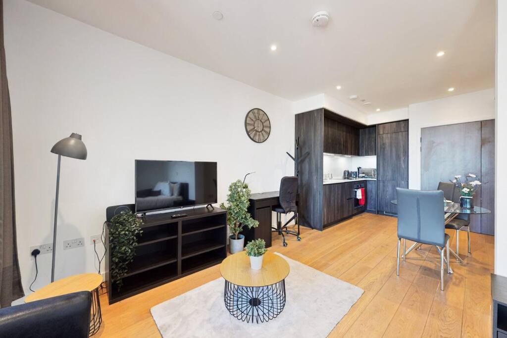 Leilighet Superb In Greenwich With Balcony & Roof *