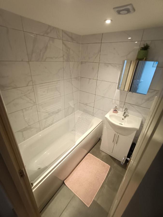 Apartment Lovely 1 Bedroom In *