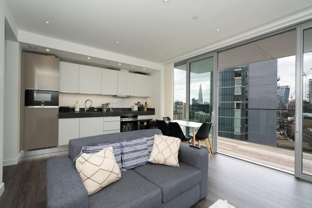 Lägenhet Modern 1-bed Aldgate East London