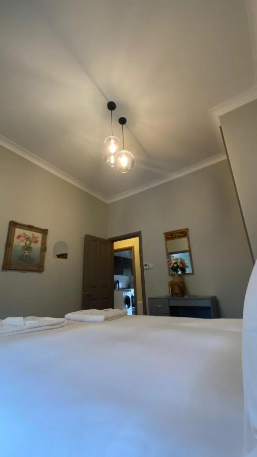 3 Notting Hill, Portobello Road-amazing Location! Apartment London