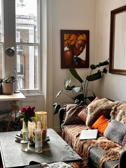 Lovely Flat Near Holland Park Lejlighed