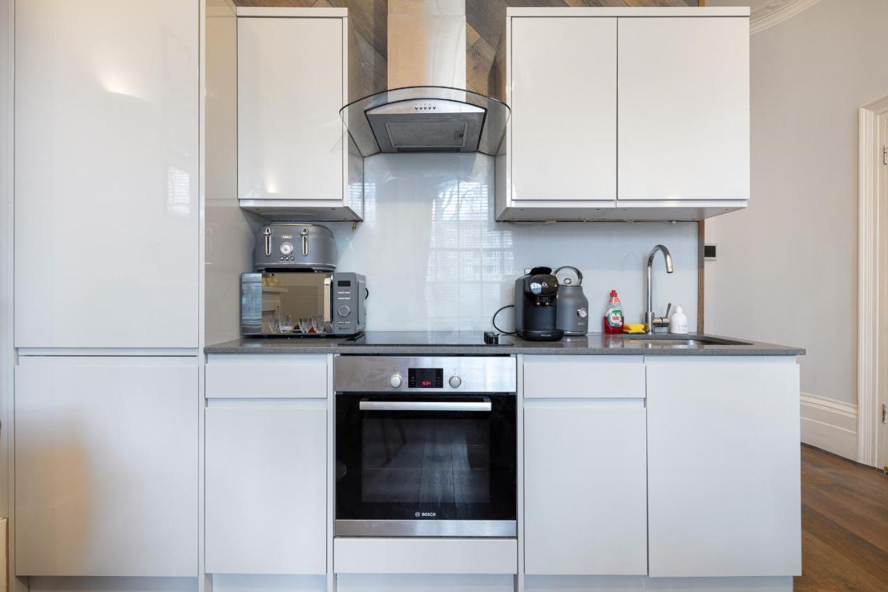 Cosy Flat In * London