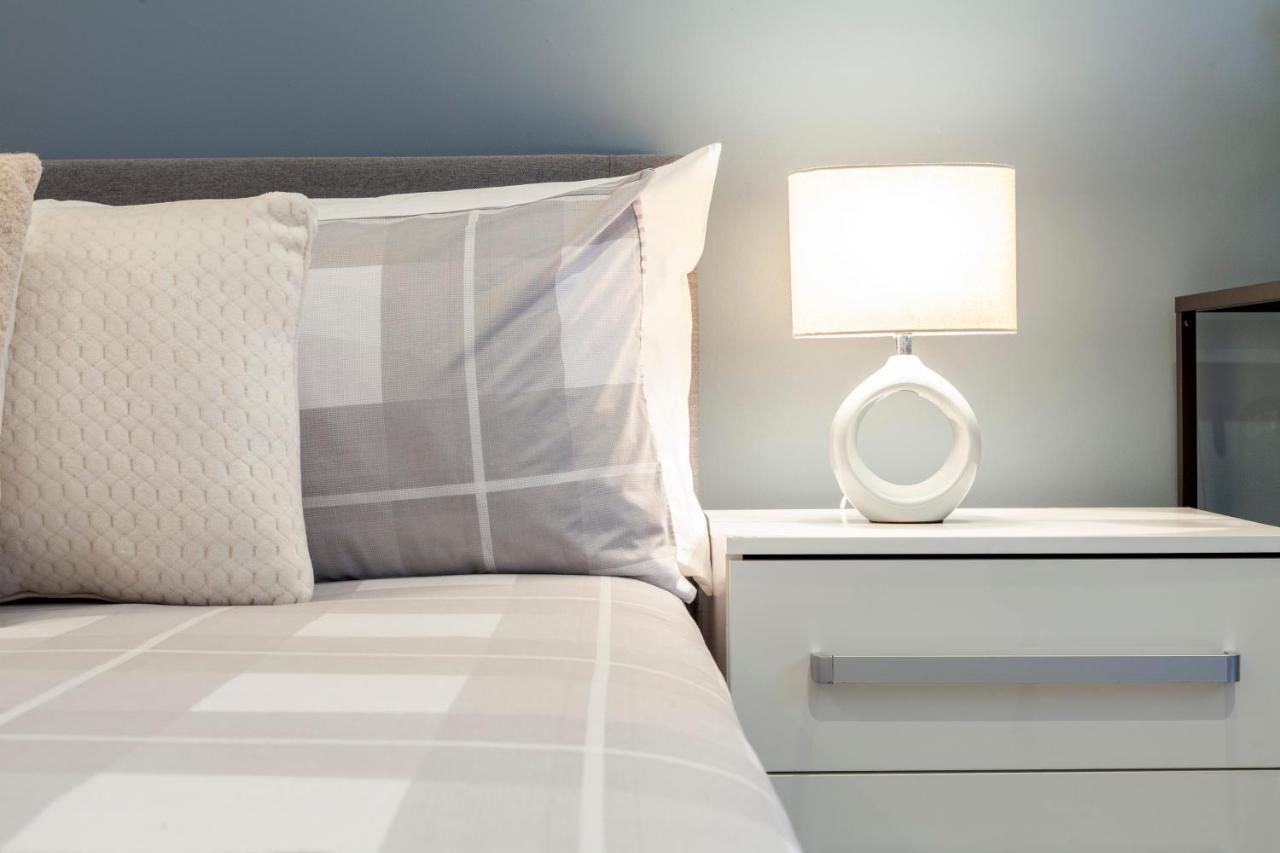 Private Double Bd With Optional Balcony, 15 Mins To Cc Privat overnatting *
