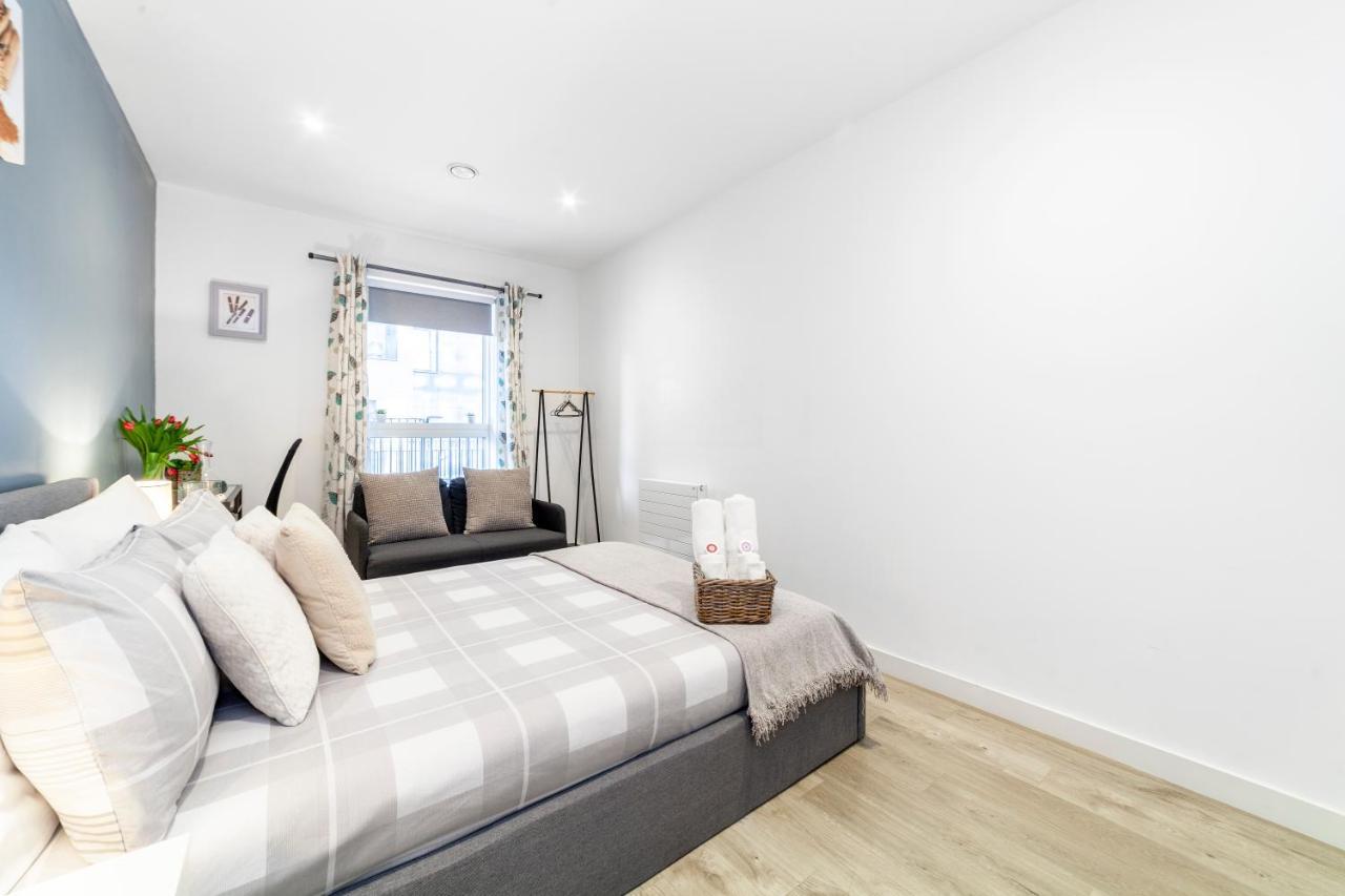 Private Double Bd With Optional Balcony, 15 Mins To Cc Privat overnatting *