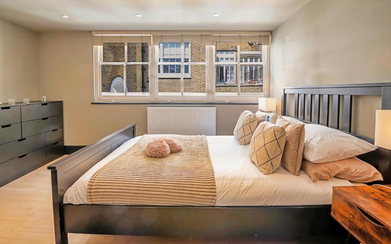 Townhouse With Rooftop By Hyde Park Londen