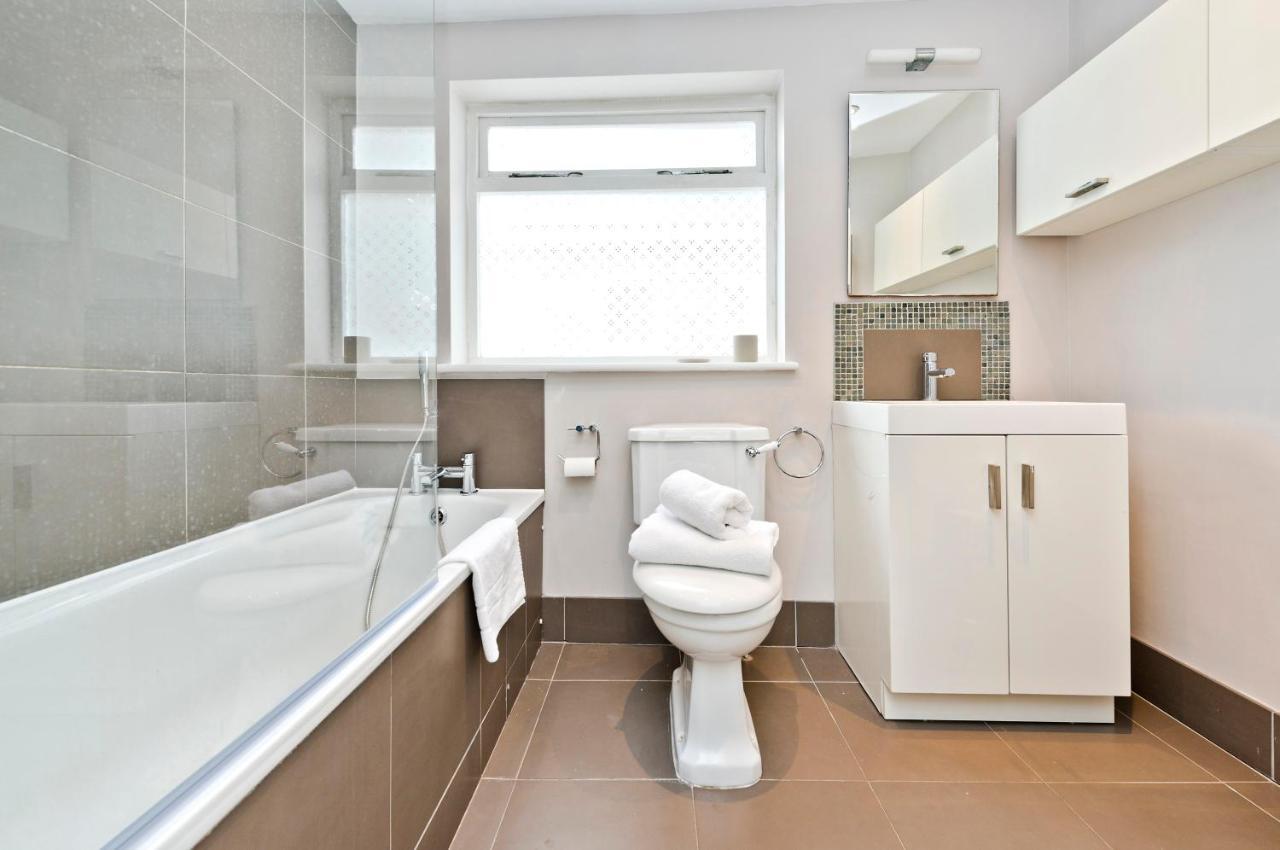 Holiday home Family Near Clapham Common By Underthedoormat London